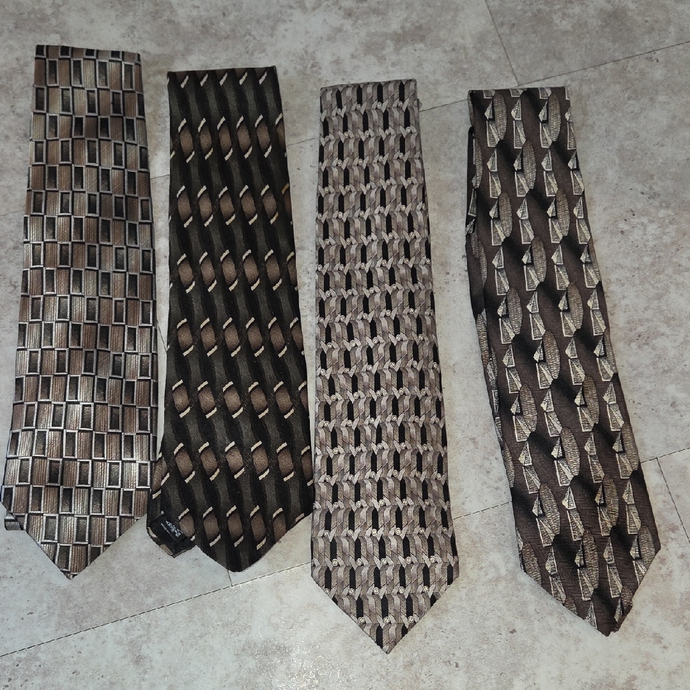 Set of 4 Brown & Taupe Geometric Men's Ties